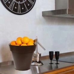 WellHome Macetero Polietileno Por Rotomoldeo Bronce 35x30 Cm -Jardín Series Tienda 65515a2799f1738a